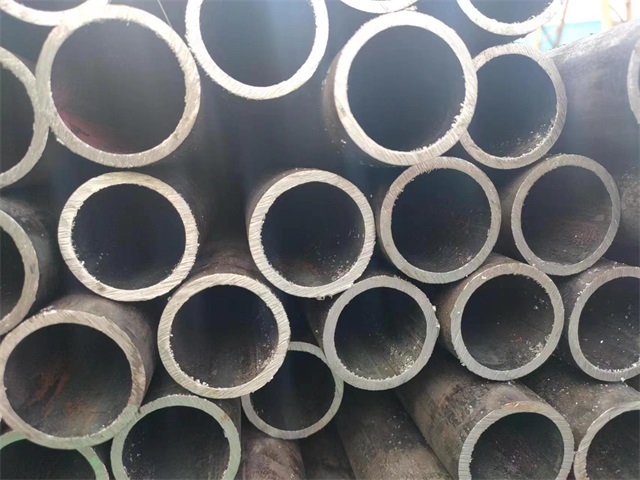 滨州10#结构用无缝钢管